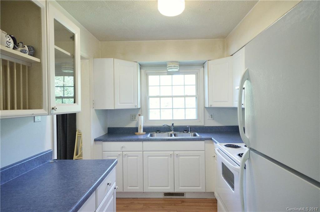 17 Melton Road Candler, NC 28715 - Photo 6 of 9 Gallery Image 6