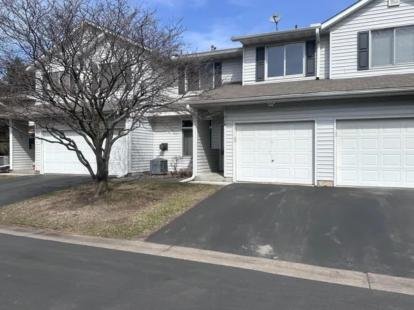 $199,000 | 516 Roundhouse Street, Shakopee, MN 55379