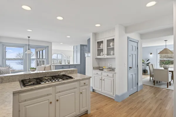 $3,150,000 | 16 Town Landing Road, Cumberland, ME 04110