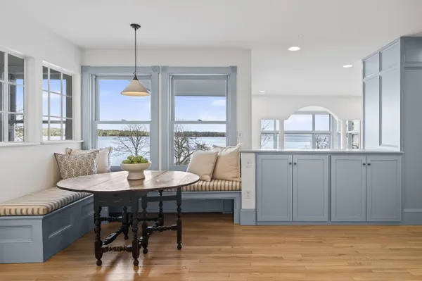 $3,150,000 | 16 Town Landing Road, Cumberland, ME 04110
