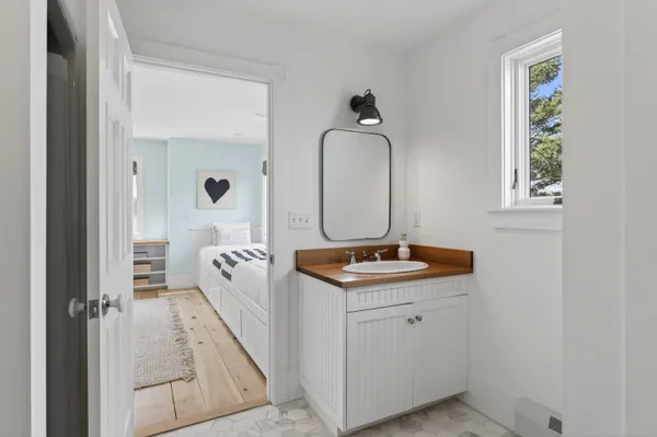 $3,150,000 | 16 Town Landing Road, Cumberland, ME 04110