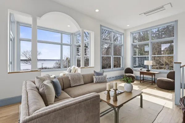 $3,150,000 | 16 Town Landing Road, Cumberland, ME 04110