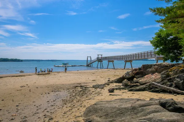 $3,150,000 | 16 Town Landing Road, Cumberland, ME 04110