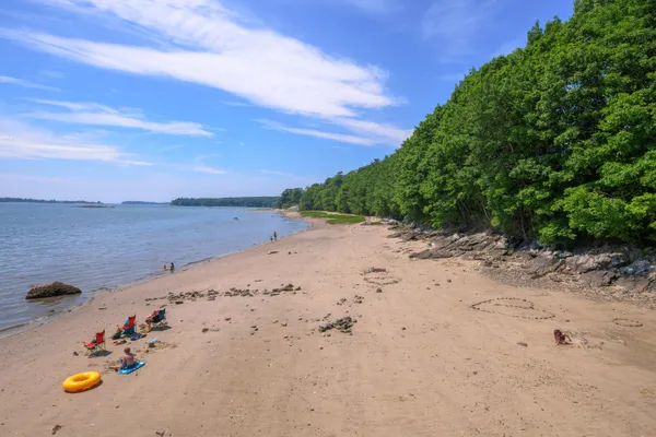 $3,150,000 | 16 Town Landing Road, Cumberland, ME 04110