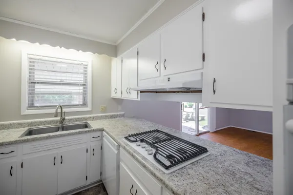 $1,400 | 240 Maywood Drive, Augusta, GA 30907