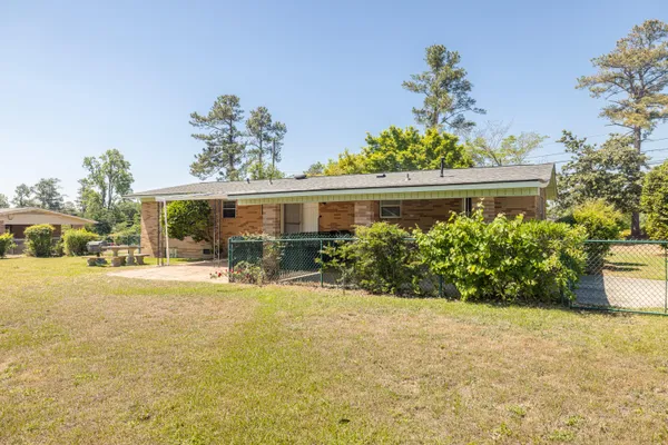 $1,400 | 240 Maywood Drive, Augusta, GA 30907