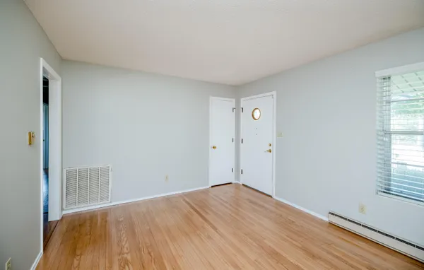 $1,400 | 240 Maywood Drive, Augusta, GA 30907