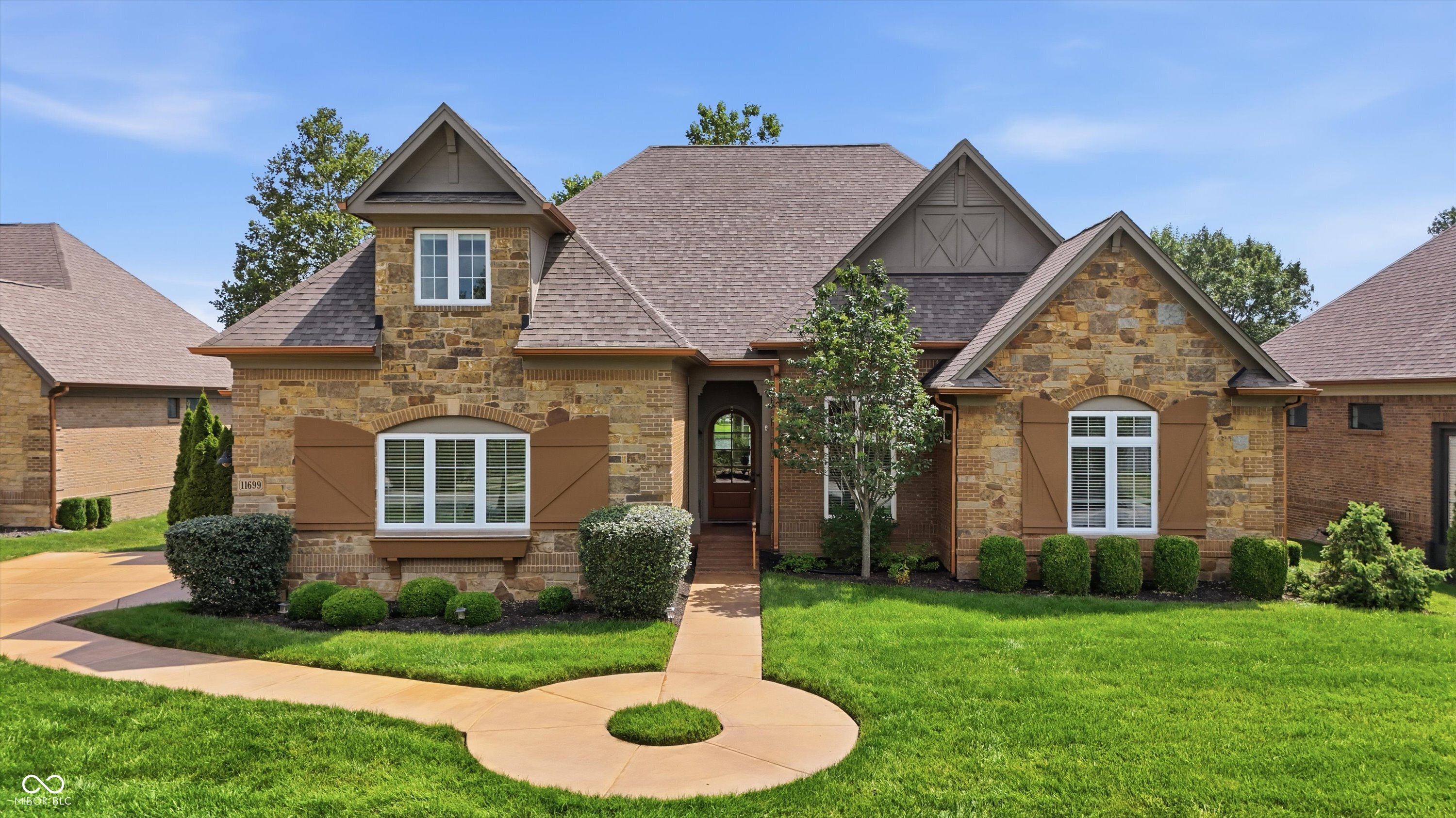 11699 West Road Zionsville, IN 46077 - Photo 1 of 95 Gallery Image 1