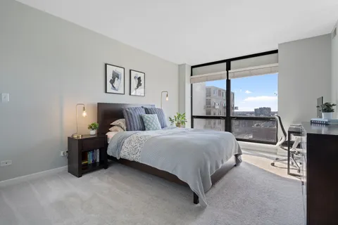 $499,900 | 1212 North Wells Street, Unit 1505, Chicago, IL 60610