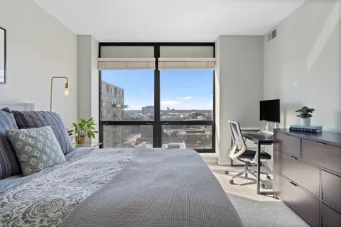 $499,900 | 1212 North Wells Street, Unit 1505, Chicago, IL 60610