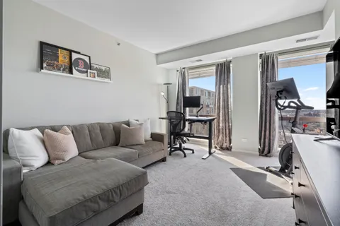 $499,900 | 1212 North Wells Street, Unit 1505, Chicago, IL 60610