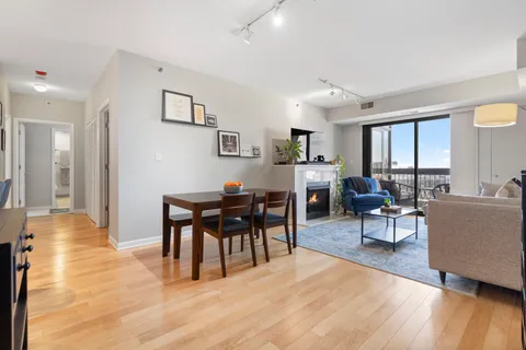 $499,900 | 1212 North Wells Street, Unit 1505, Chicago, IL 60610