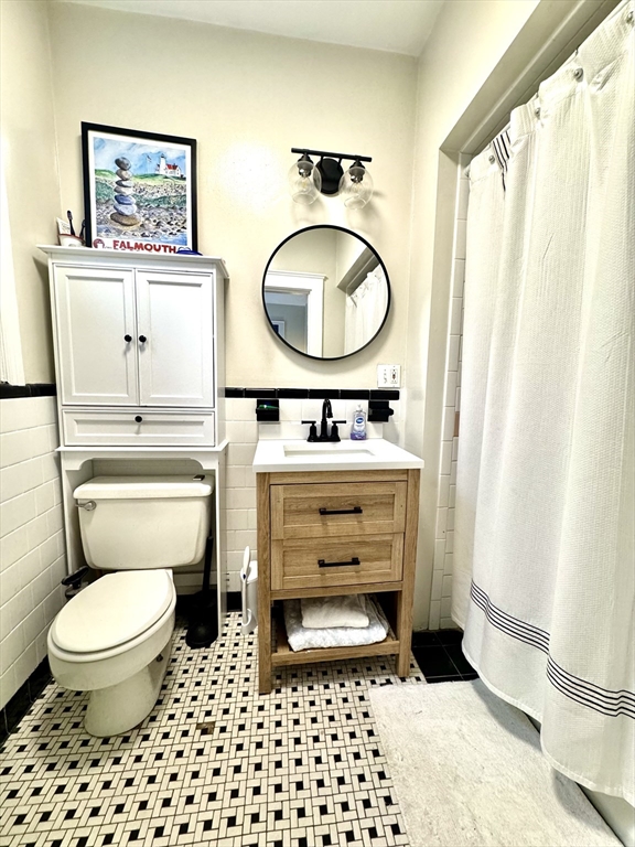 73 Charles Street, Unit 2F Boston, MA 02108 - Photo 8 of 9