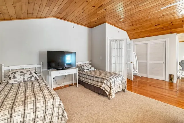 $2,200 | 47 Winterhaven Road, Wolfeboro, NH 03894