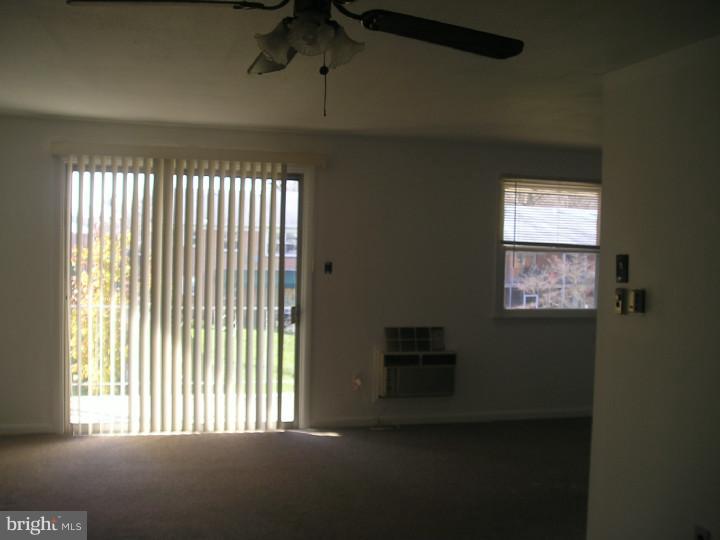 200 C Warwick Road Stratford, NJ 08084 - Photo 8 of 10 Gallery Image 8