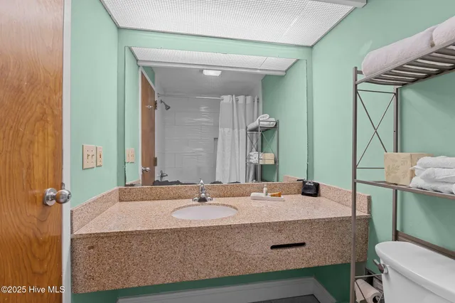 $133,900 | 602 West Fort Macon Road, Unit 231, Atlantic Beach, NC 28512