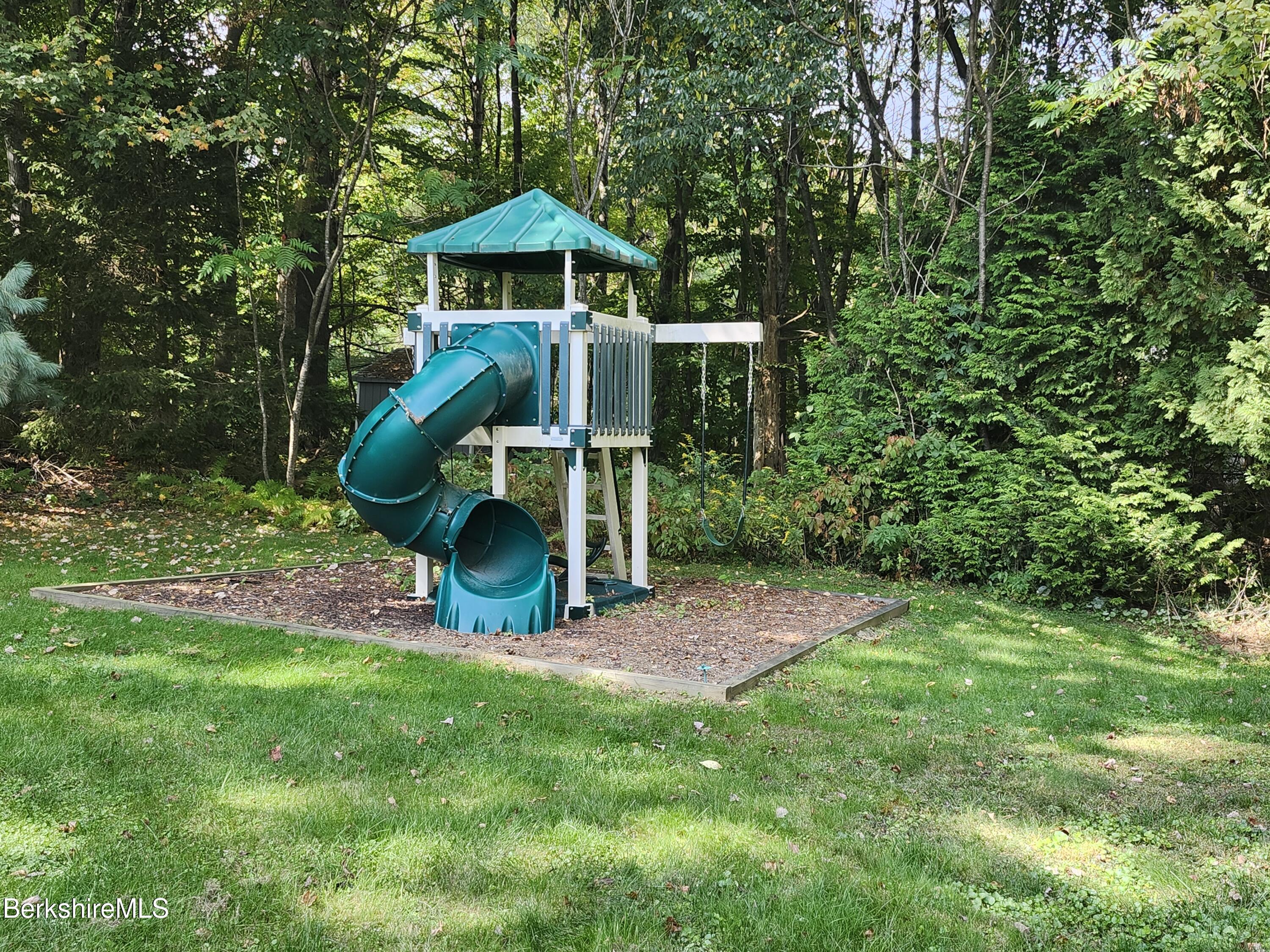 10 Lillybrook Road Pittsfield, MA 01201 - Photo 35 of 91 Play Set