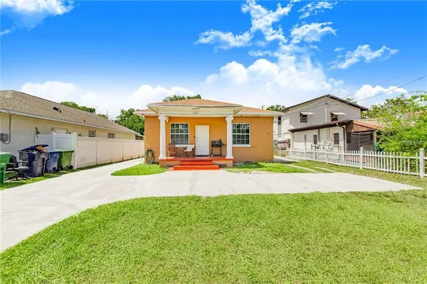 $2,599 | 3321 West Woodlawn Avenue, Tampa, FL 33607