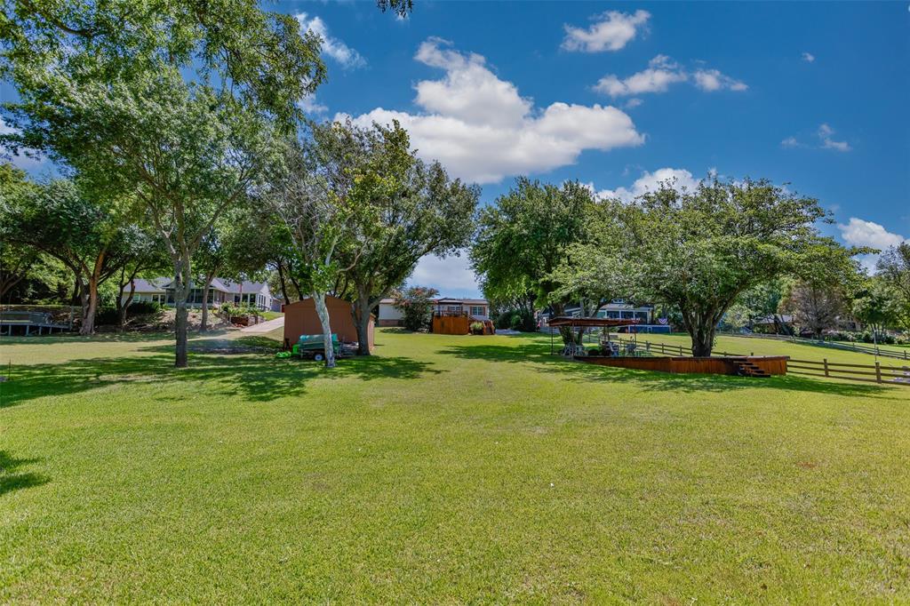 41 Thompson Road Gainesville, TX 76240 - Photo 35 of 40