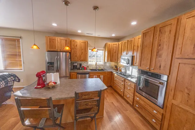 $769,999 | 20 Bridger Point Drive, Sheridan, WY 82801