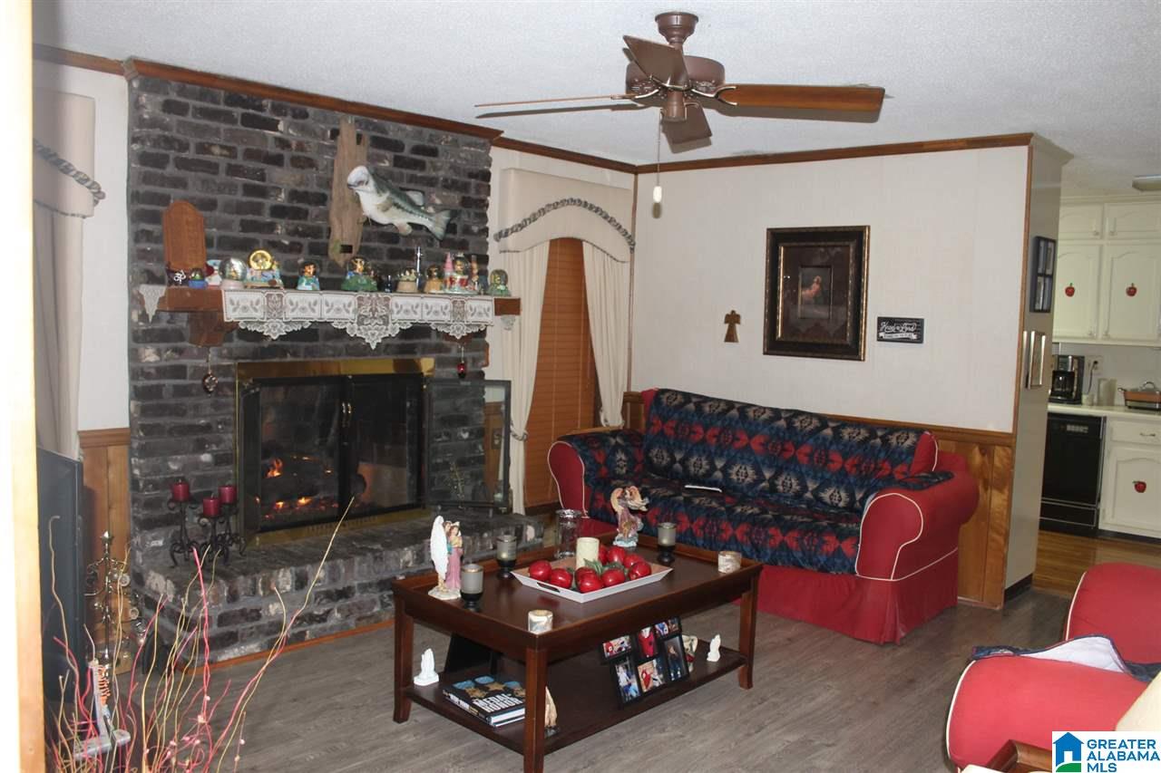 733 Porter Crest Road Graysville, AL 35073 - Photo 3 of 27