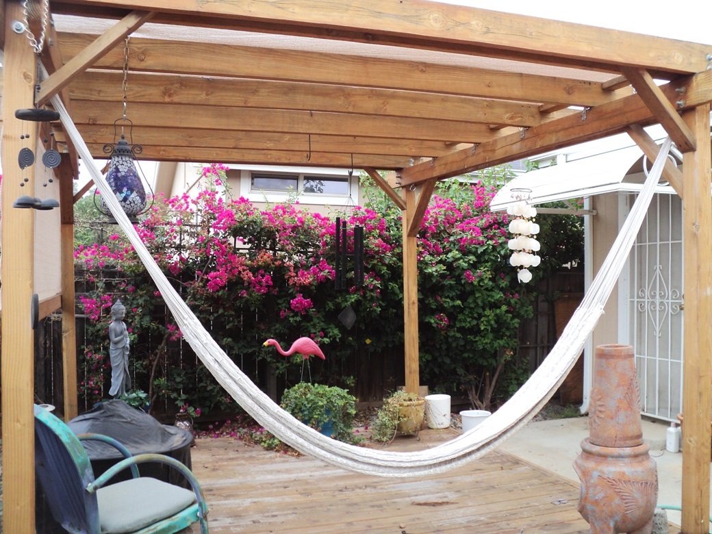 15935 Spring Oaks Road, Unit 112 El Cajon, CA 92021 - Photo 20 of 24 This private patio with its hammock is a perfect place to take an afternoon nap.