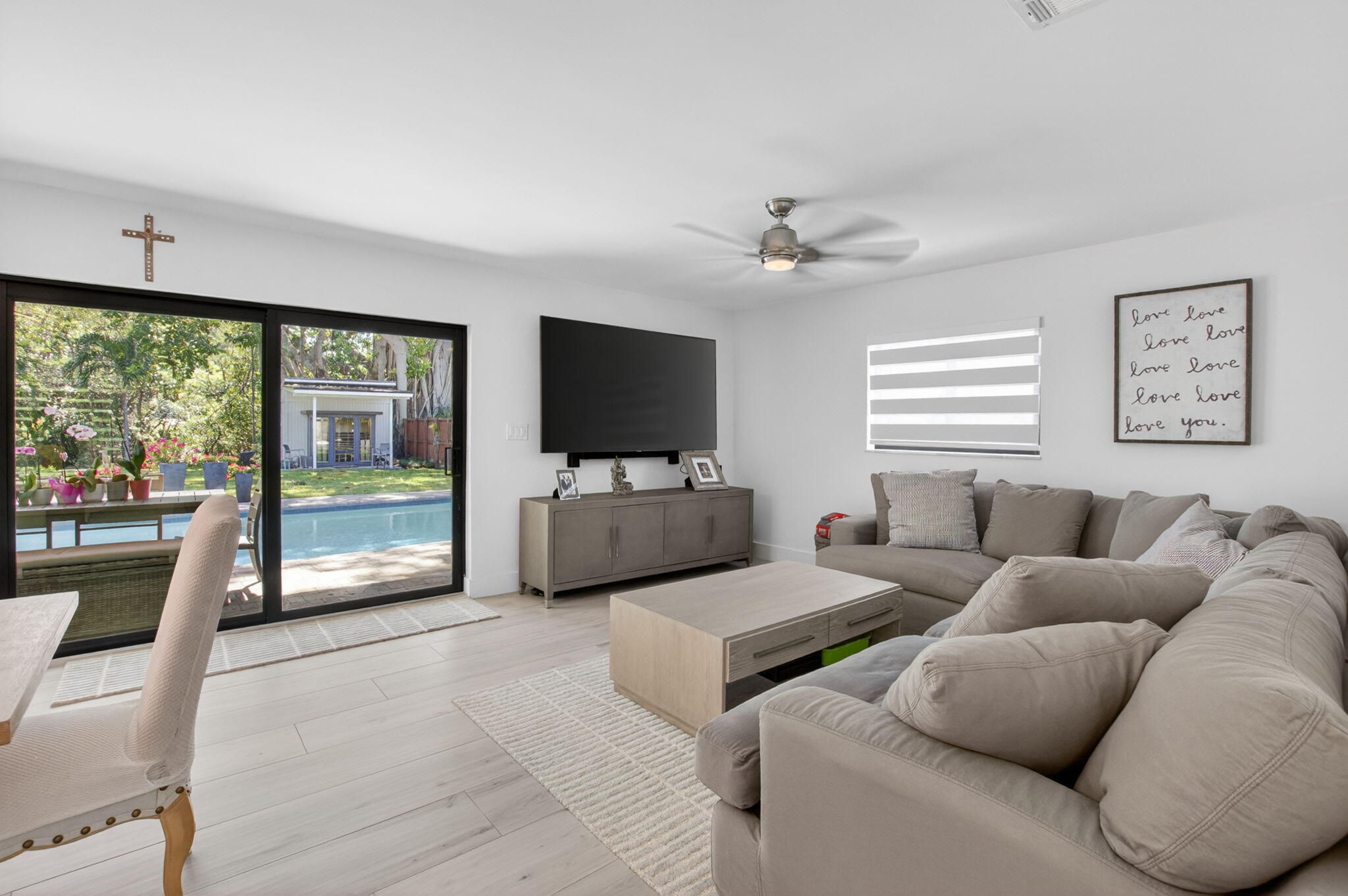 658 Northwest 7th Avenue Boca Raton, FL 33486 - Photo 18 of 37 Family Room