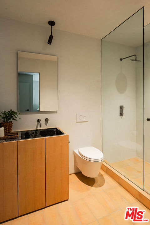 3736 Lowry Road Los Angeles, CA 90027 - Photo 23 of 32 Gallery Image 23
