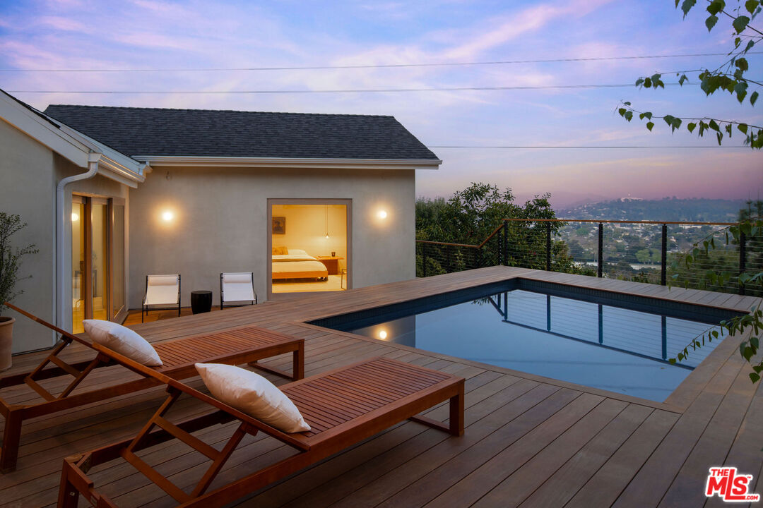 3736 Lowry Road Los Angeles, CA 90027 - Photo 28 of 32 Gallery Image 28