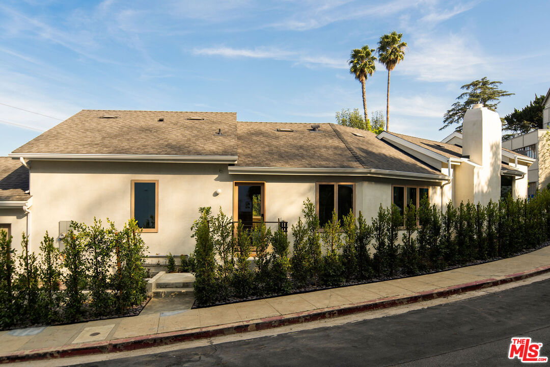 3736 Lowry Road Los Angeles, CA 90027 - Photo 30 of 32 Gallery Image 30