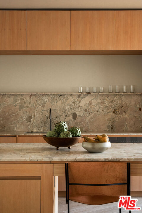 3736 Lowry Road Los Angeles, CA 90027 - Photo 3 of 32 Gallery Image 3