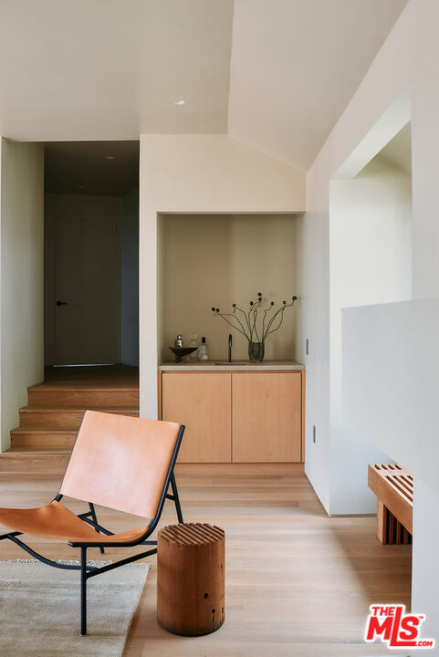 3736 Lowry Road Los Angeles, CA 90027 - Photo 6 of 32 Gallery Image 6