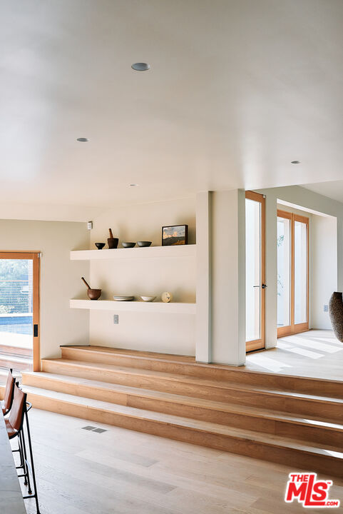 3736 Lowry Road Los Angeles, CA 90027 - Photo 9 of 32 Gallery Image 9