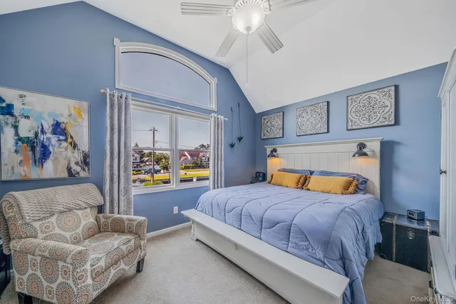 $619,000 | 29 N Plaza, Amity Harbor, NY 11701