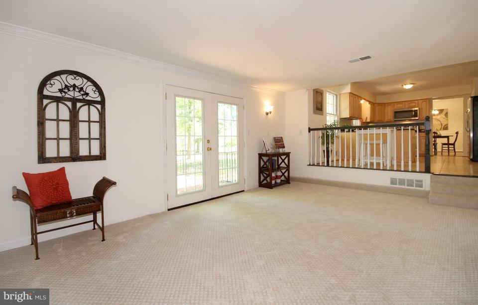 6416 Greenleaf Street Springfield, VA 22150 - Photo 14 of 30 Interior (General)