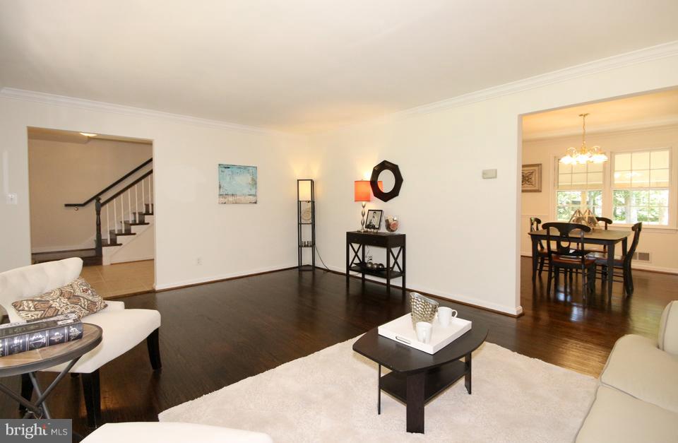 6416 Greenleaf Street Springfield, VA 22150 - Photo 4 of 30 Interior (General)