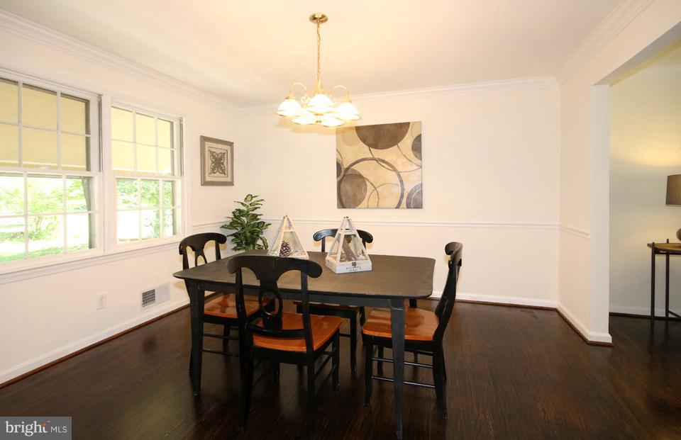 6416 Greenleaf Street Springfield, VA 22150 - Photo 7 of 30 Dining Room