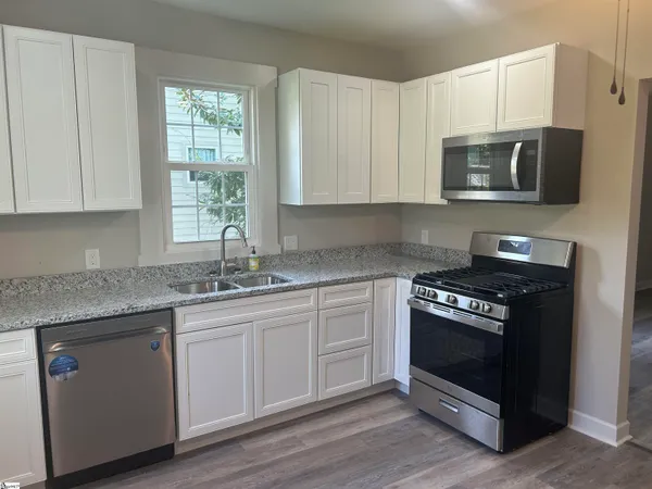 $249,900 | 106 Washington Street, Clinton, SC 29325