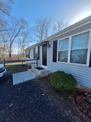 $2,350 | 8 Deluca Street, Unit A, Johnston, RI 02919