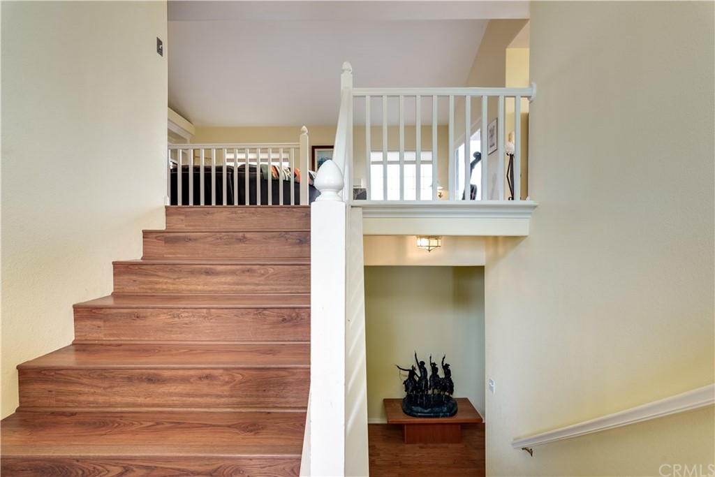 7250 Rancho Verano Place Paso Robles, CA 93446 - Photo 5 of 49 a view of entryway and hall with wooden floor