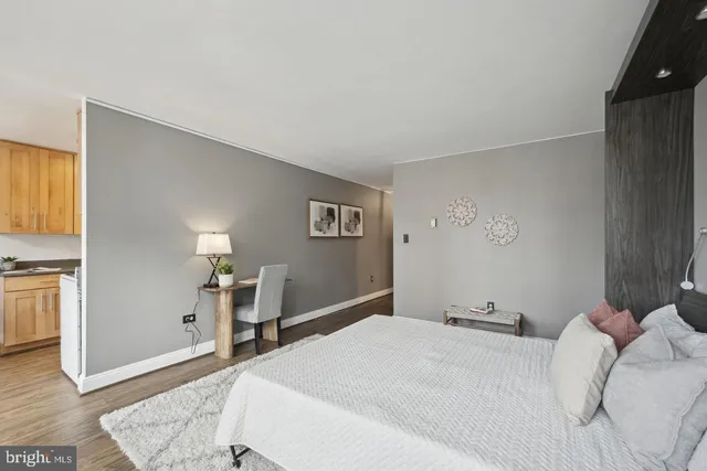 $1,700 | 2939 Van Ness Street Northwest, Unit 845, Washington, DC 20008
