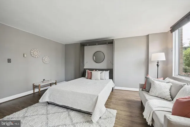 $1,700 | 2939 Van Ness Street Northwest, Unit 845, Washington, DC 20008