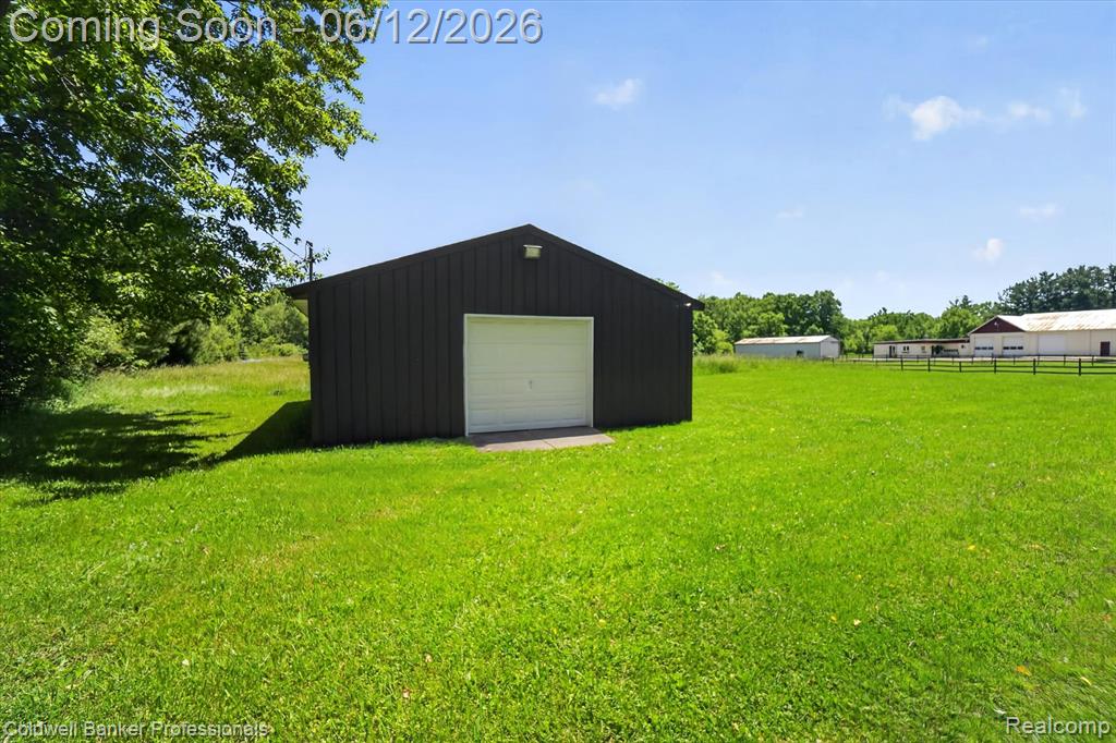 8245 Fenton Road Grand Blanc, MI 48439 - Photo 43 of 49