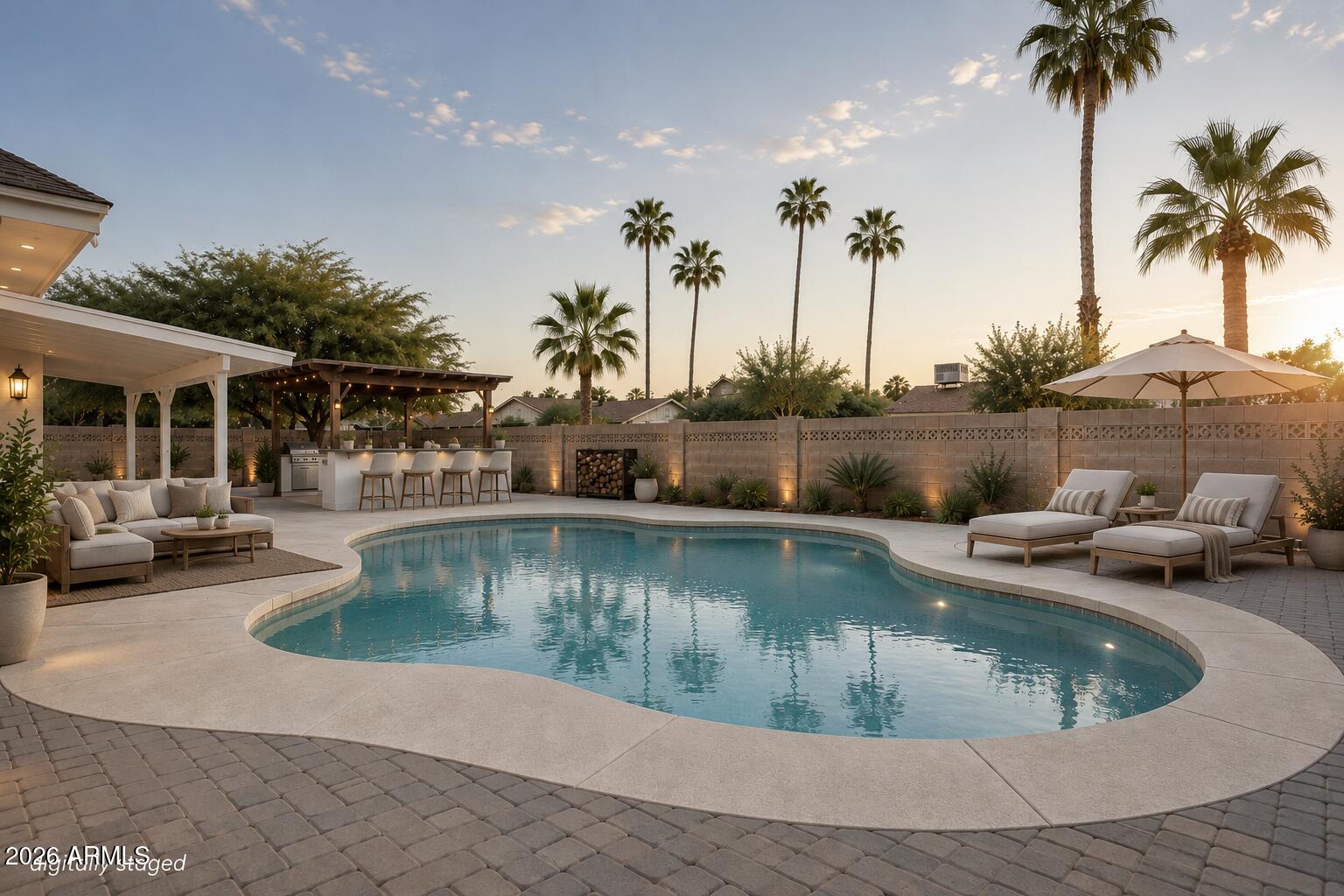 1715 West Orchid Lane Phoenix, AZ 85021 - Photo 2 of 57 Golden hour by the pool