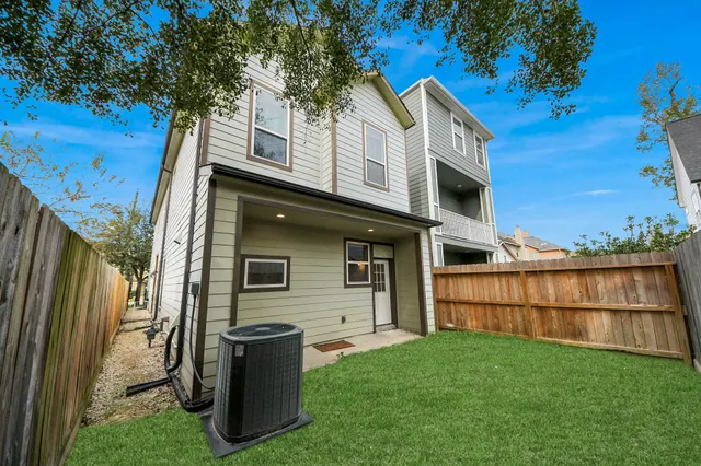 $3,600 | 1320 Dorothy Street, Houston, TX 77008