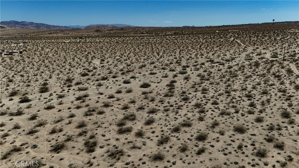 774 Manzanita Road Landers, CA 92285 - Photo 15 of 16 a view of a pathway