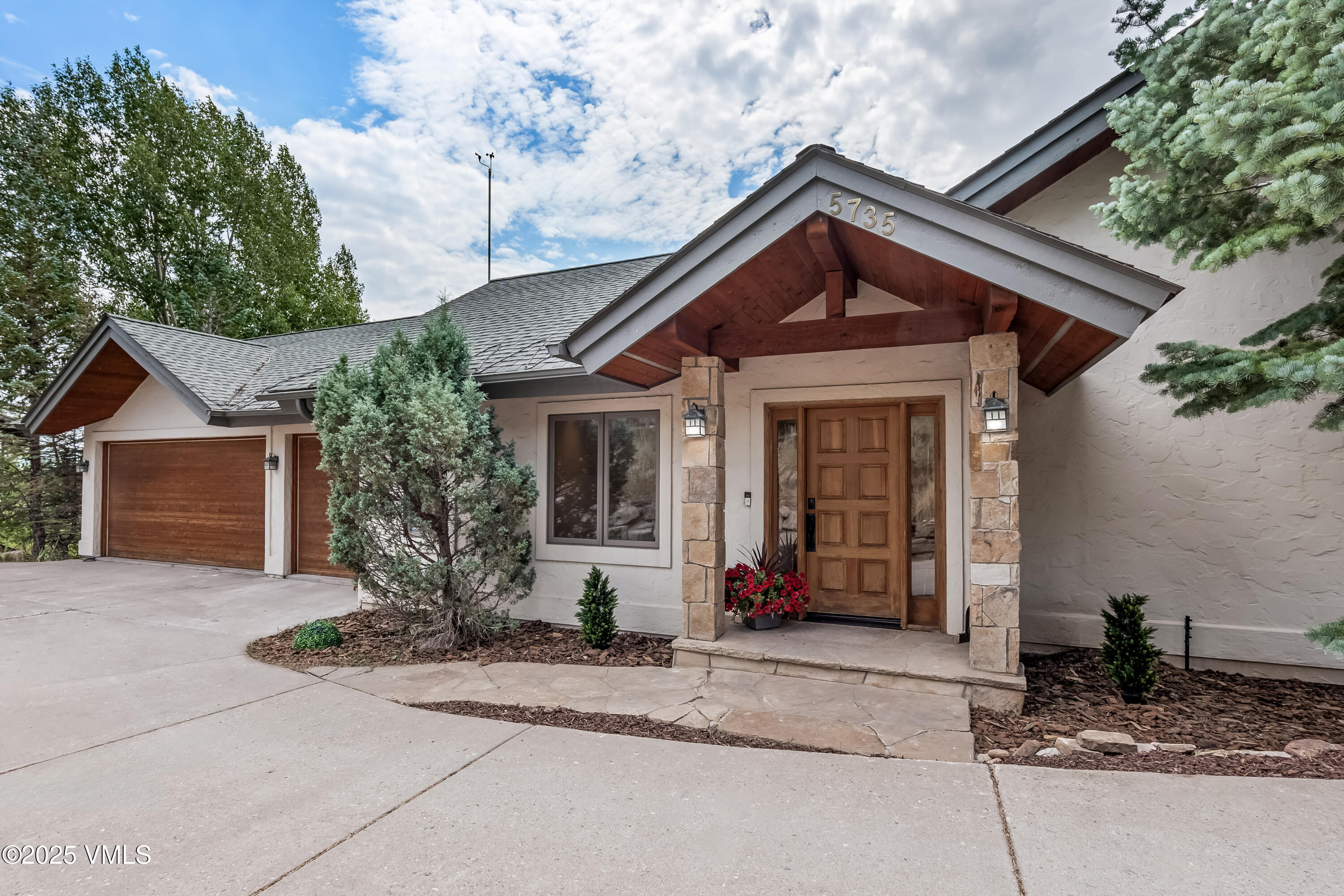 5735 East Wildridge Road Avon, CO 81620 - Photo 5 of 29 P1403123_1