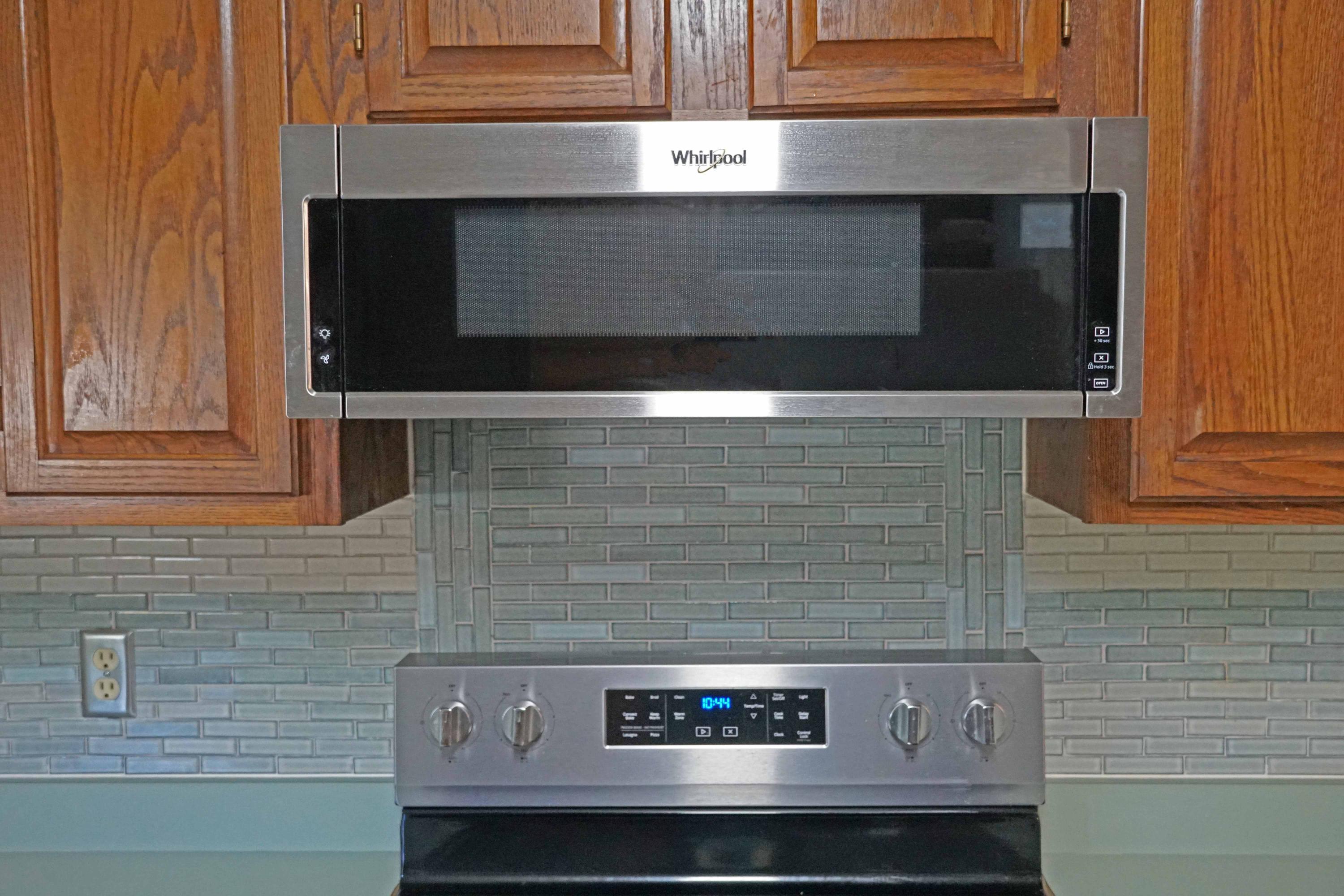 3 R Thomas Walter Circle Santee, SC 29142 - Photo 9 of 29 Microwave