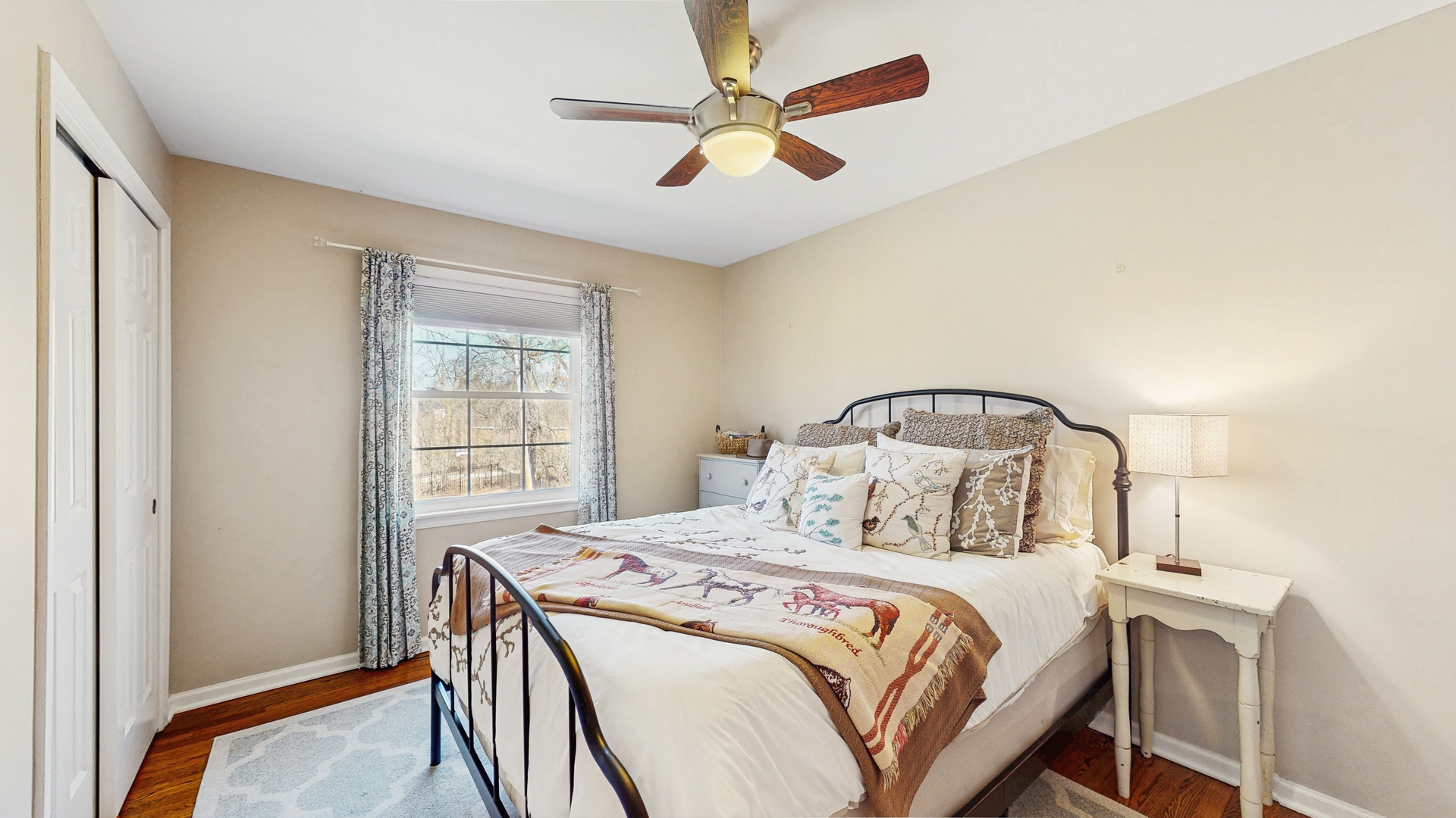 817 Plamondon Road Wheaton, IL 60189 - Photo 14 of 30