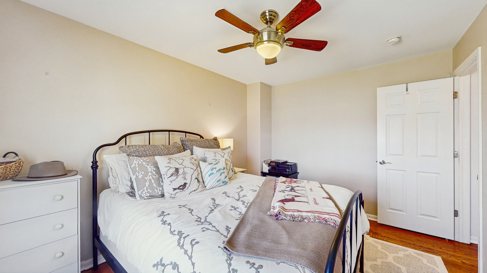 817 Plamondon Road Wheaton, IL 60189 - Photo 15 of 30